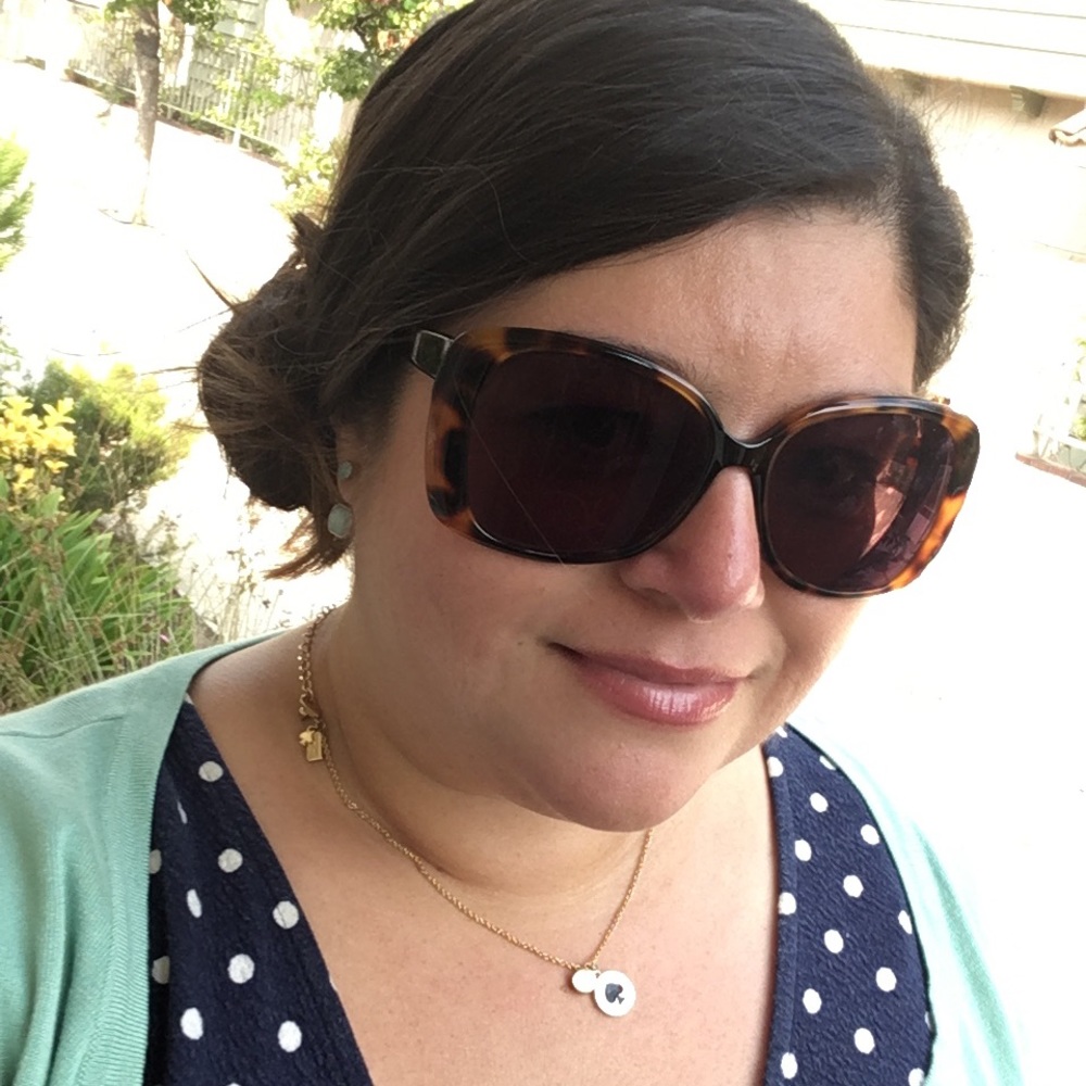 Meet your Posher, Julissa